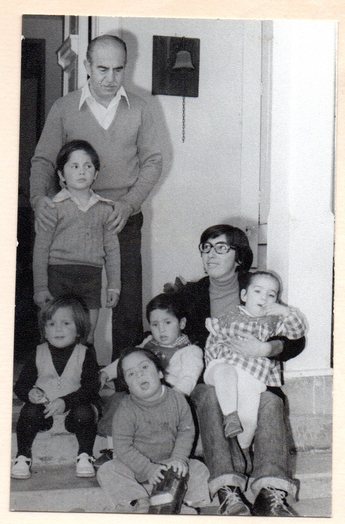 María Soledad junto a su hijo en casa de su suegro María Soledad junto a su hijo en casa de su suegro