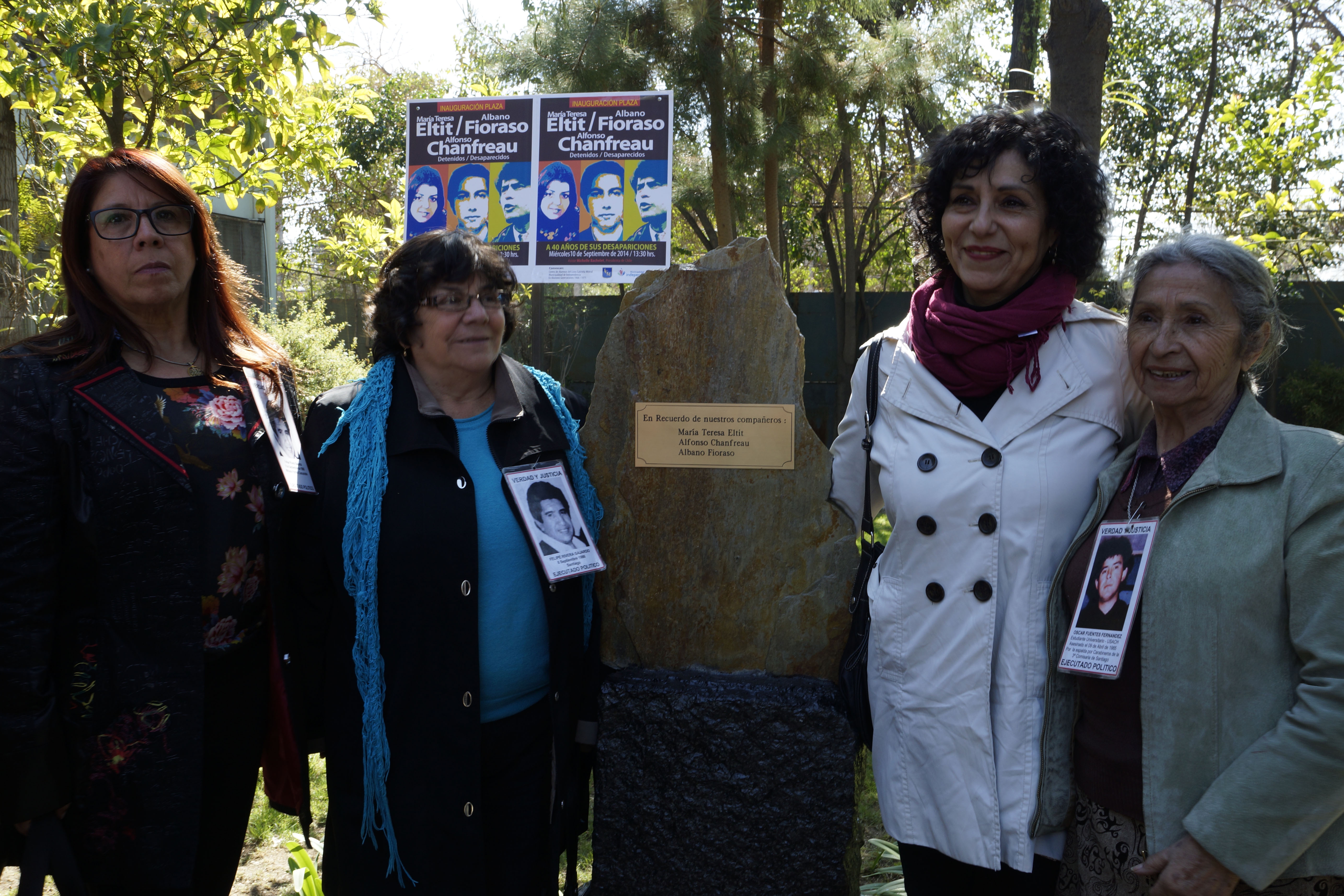Inauguración de memorial en Liceo Gabriela Mistral Inauguración de memorial en Liceo Gabriela Mistral