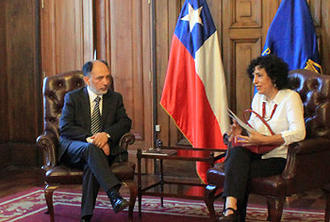 Presidente de la Corte Suprema se reúne con Londres 38 Presidente de la Corte Suprema se reúne con Londres 38
