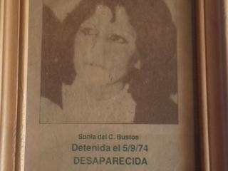 Afiche sobre la desaparición de Sonia Bustos